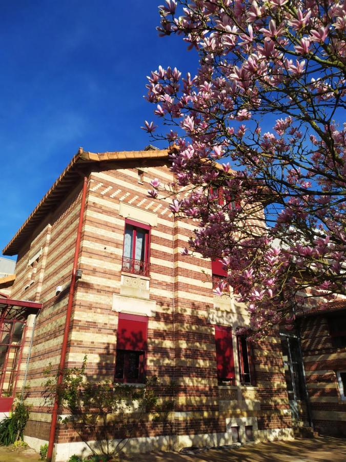 Bed and Breakfast L'Echappée Belle Chartres Exterior foto